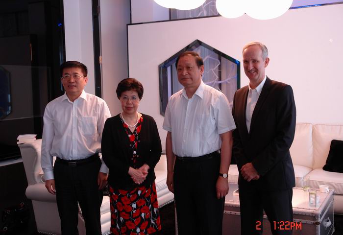 調(diào)整大小 王部長(zhǎng)，陳馮富珍.JPG